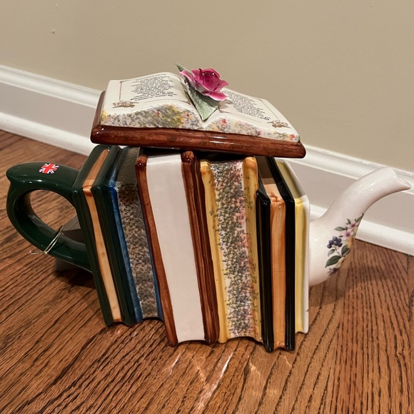 Tony Carter Collectible “Poetry Lovers” Teapot - Picture 7 of 8